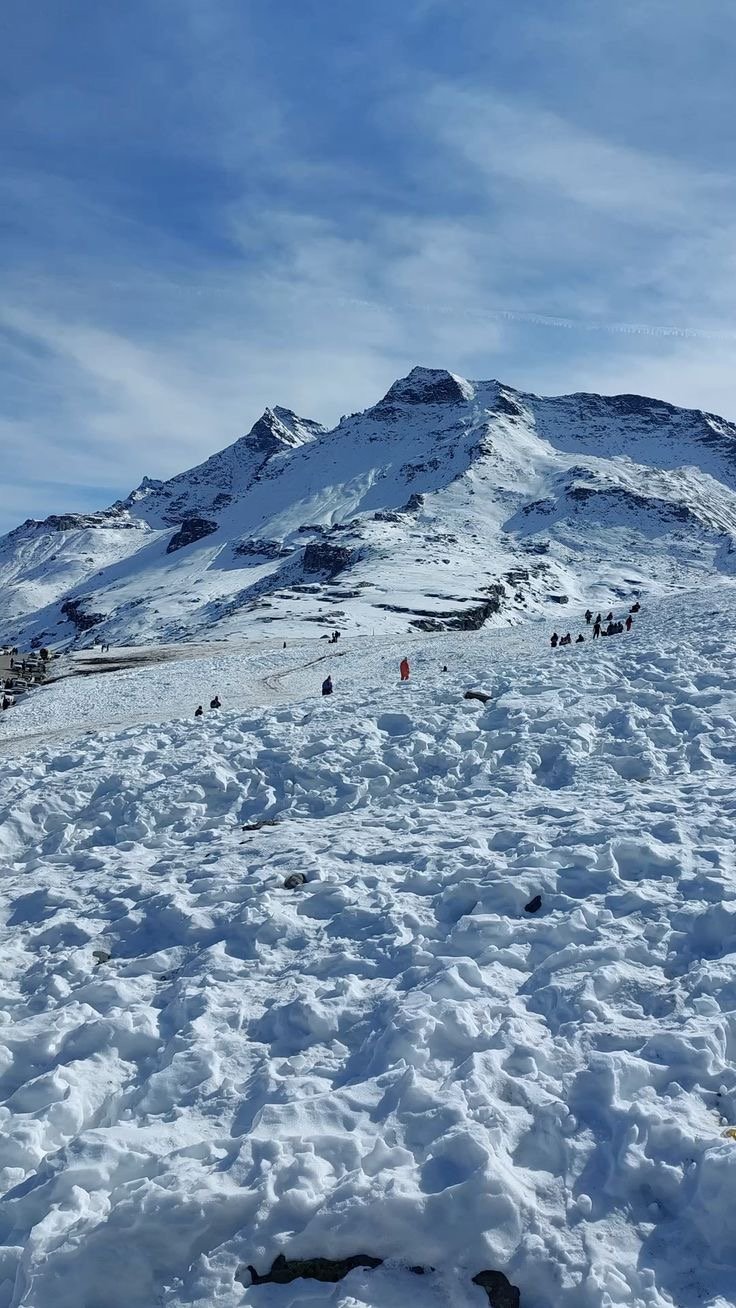 Sikkim govt starts charging Rs 50 as entry fees for tourists